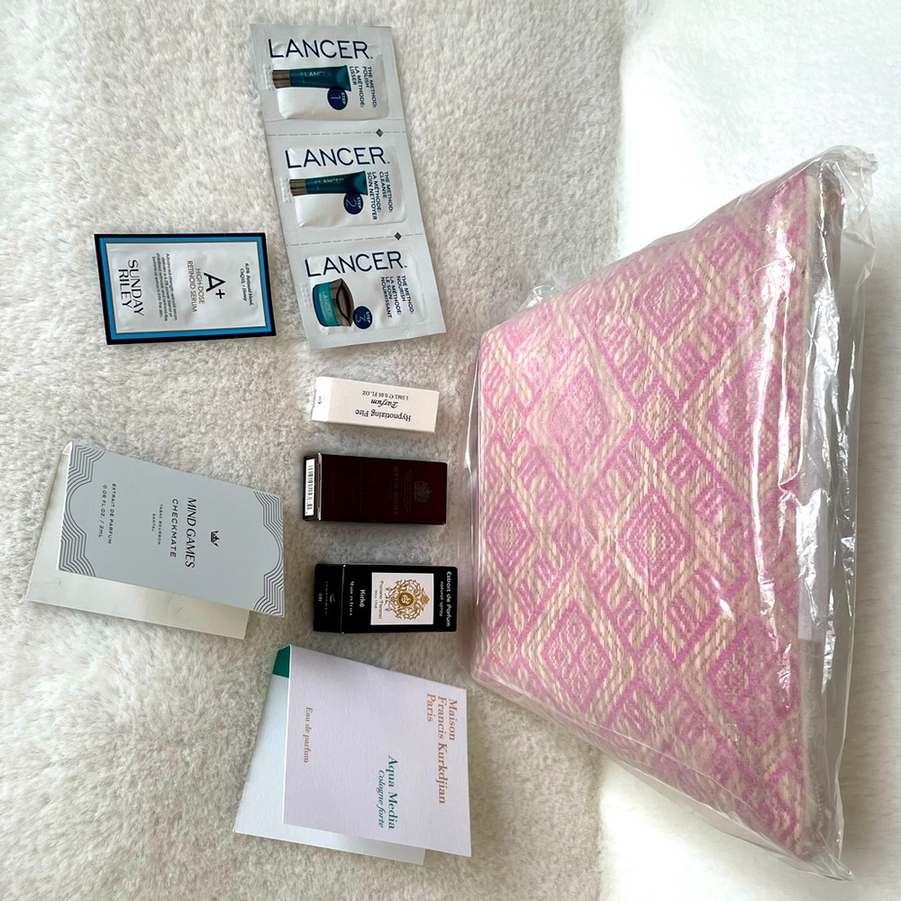 💖💖GIFT W/PURCHASE NWT/NIB 8 PC GIFT SET NEIMAN MARCUS💖💖 - Picture 3 of 12